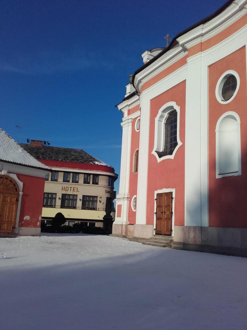 Hotel Srejber Červený Kostelec Екстериор снимка